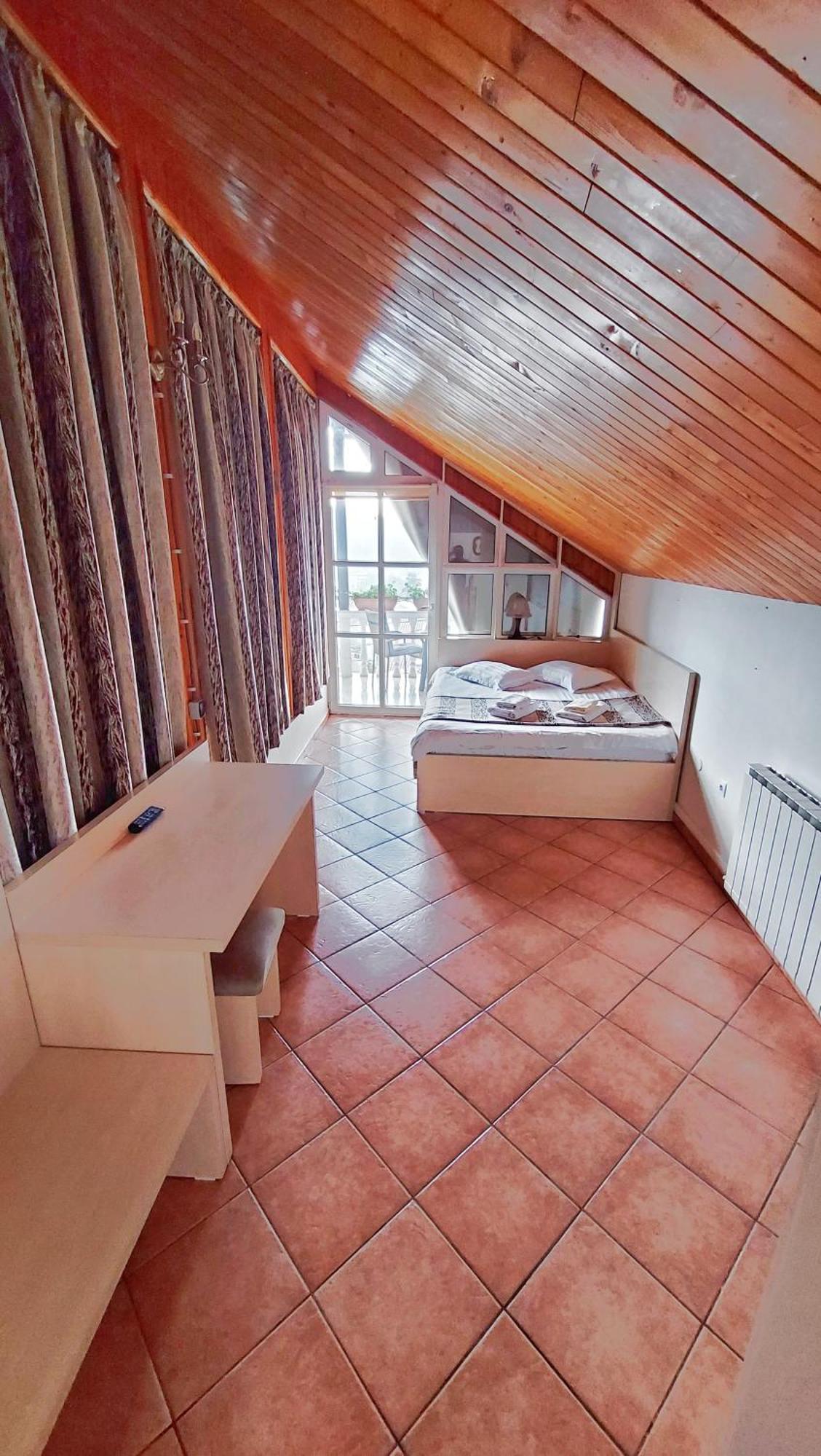 Отель Casa Giulia Бэи­ле-Олэ­неш­ти Номер фото
